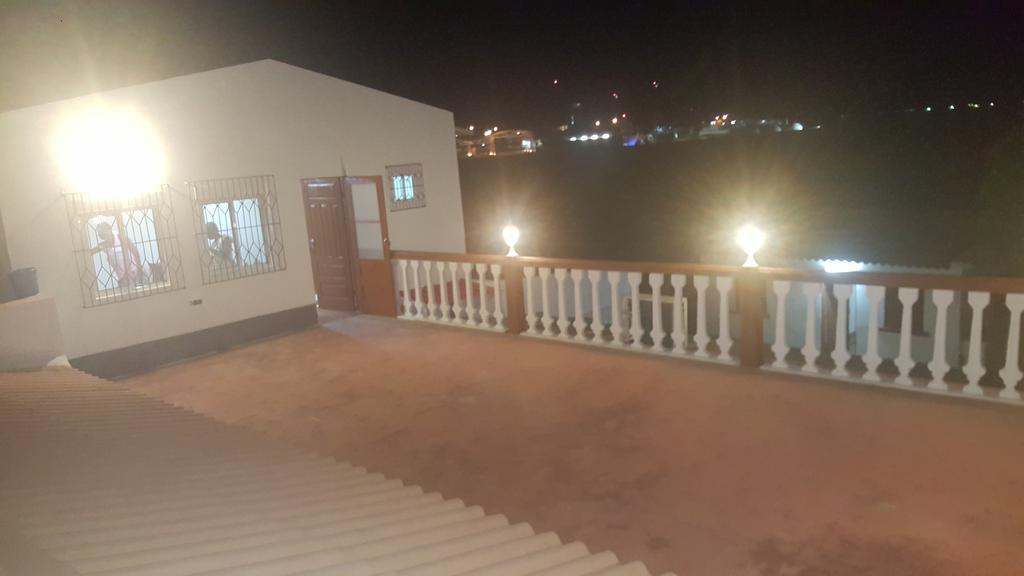 Vip House-Praia Francesca サントメ エクステリア 写真