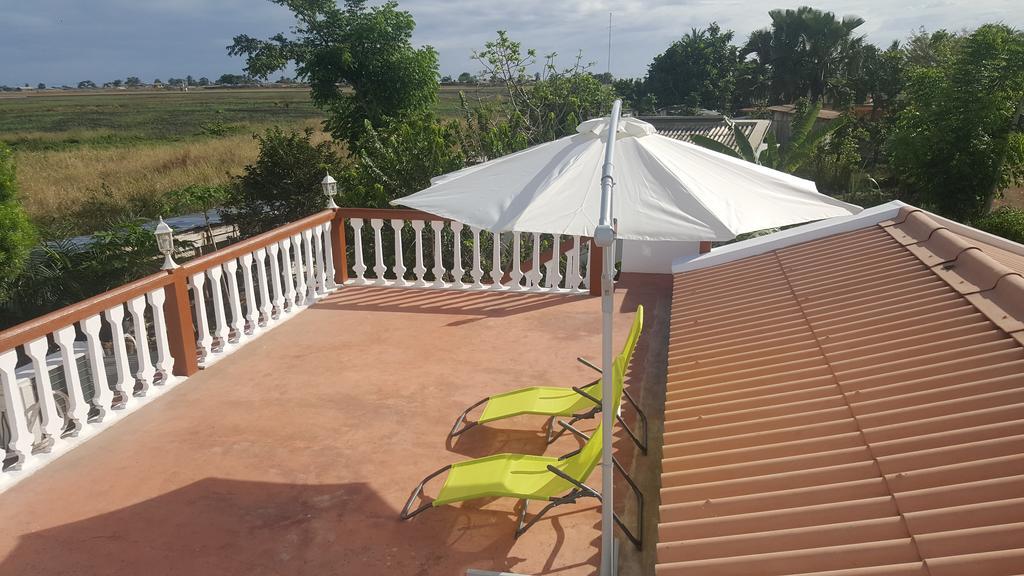 Vip House-Praia Francesca サントメ エクステリア 写真