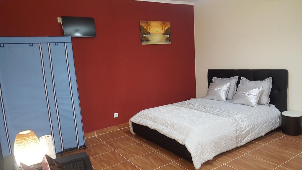 Vip House-Praia Francesca サントメ エクステリア 写真